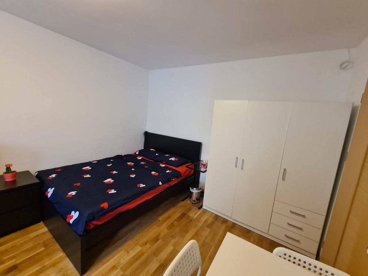 Mirrorroom Pl Citycenter Βαρσοβία Εξωτερικό φωτογραφία